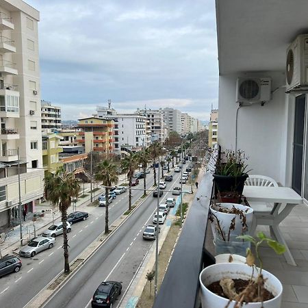 Ani'S Apartment Durres Bagian luar foto